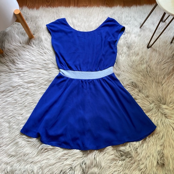 Francesca’s Royal Blue Open Back Dress - Picture 4 of 5